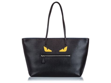 sac fendi avec des yeux|Fendi boutique.